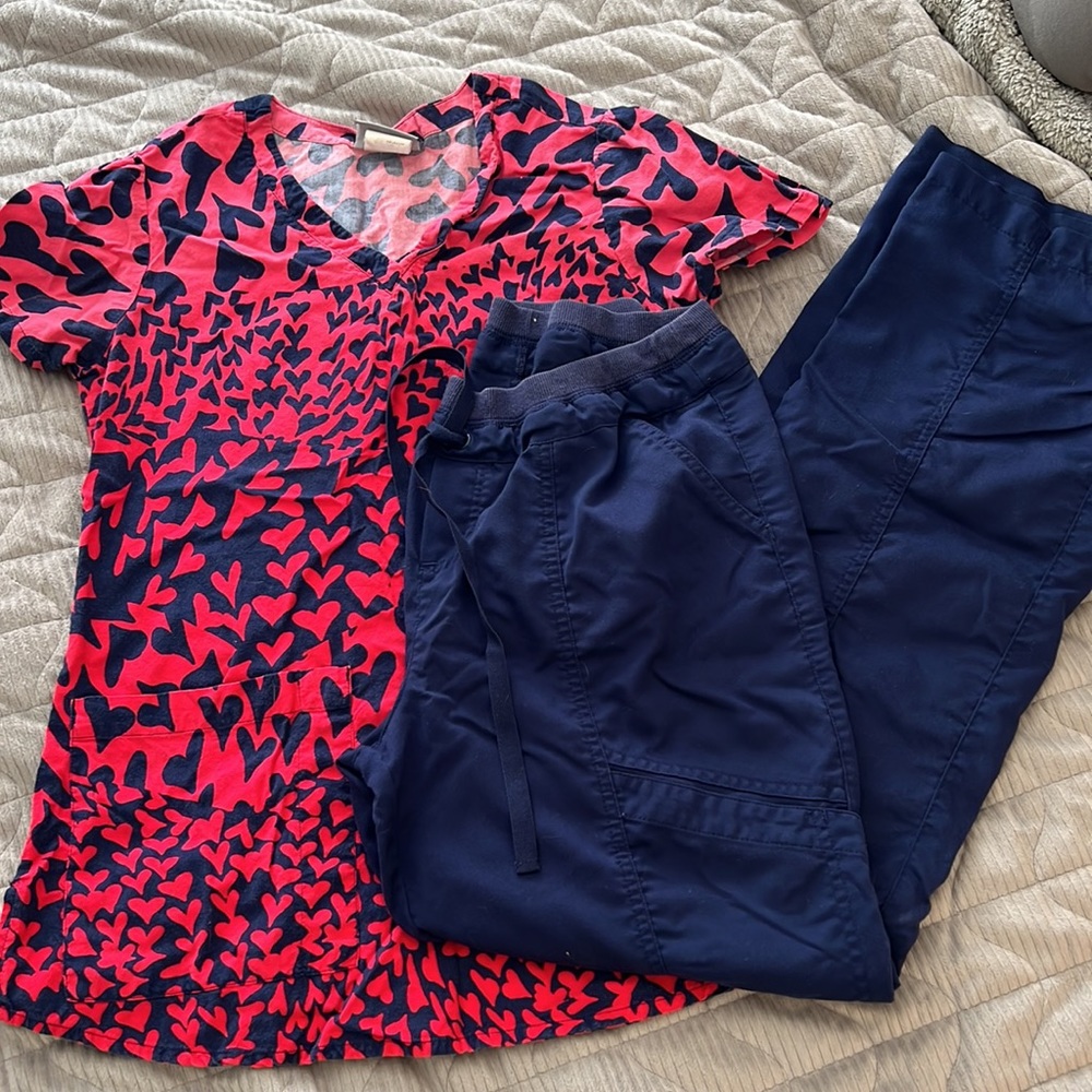 Grey’s Anatomy Valentines Scrub Set XS